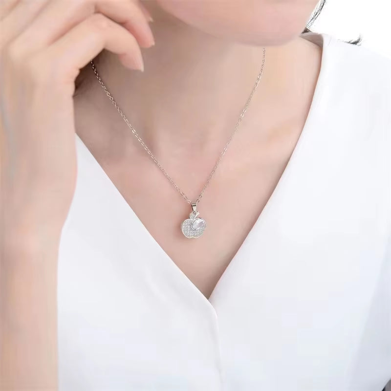 New Silver Color Apple Pendant Necklace Fashion Personality Woman Clavicle Chain Neck Jewelry Accessories
